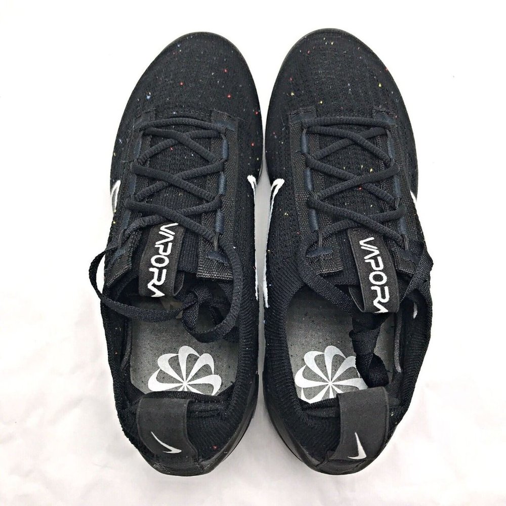 Nike Air Vapormax 2021 FK Flyknit Black Silver White DC4112-002 Womens S… - Picture 3 of 7